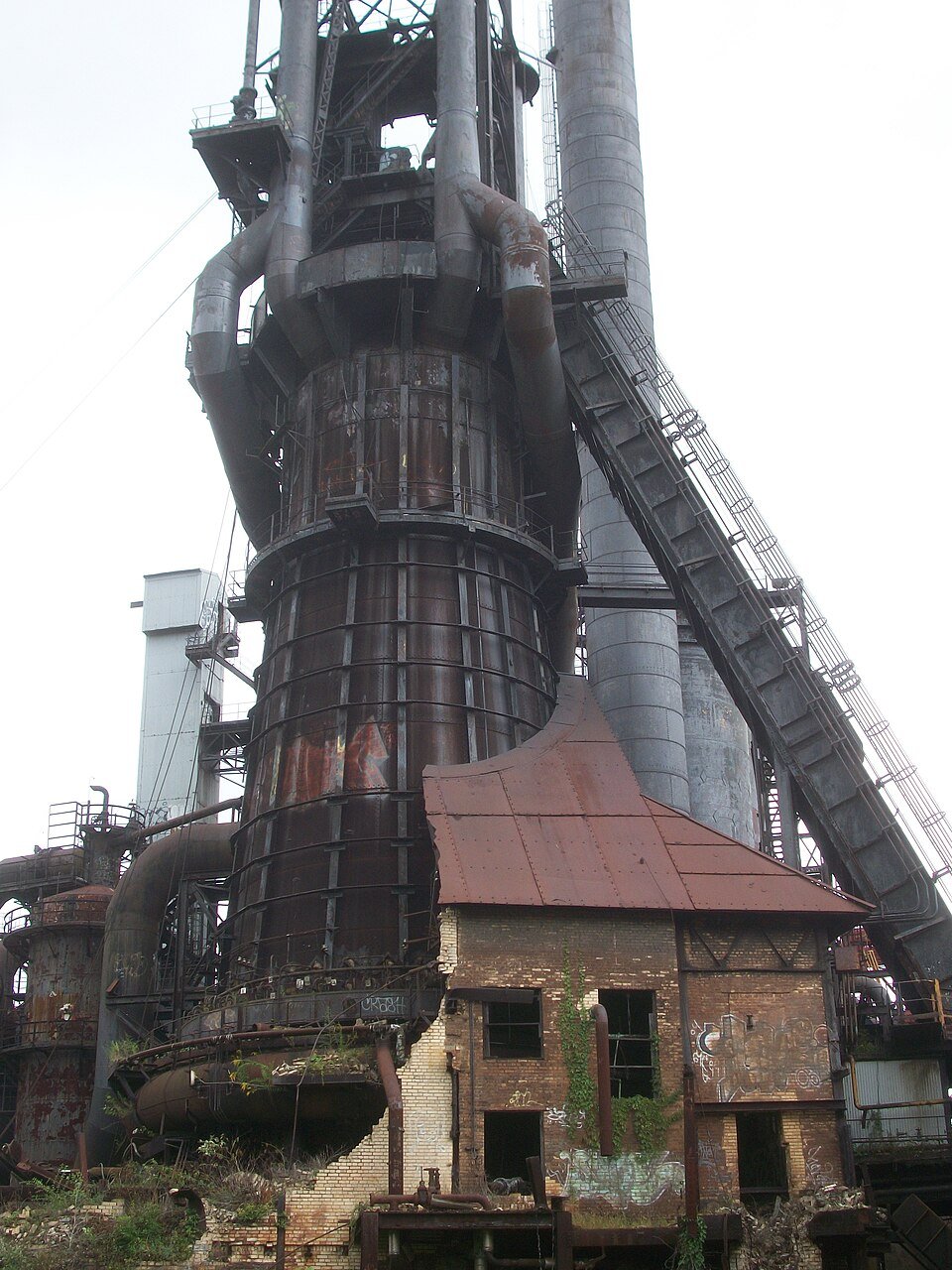 Carrie Furnace, a vertical view of a blast furnace and the buildings around it