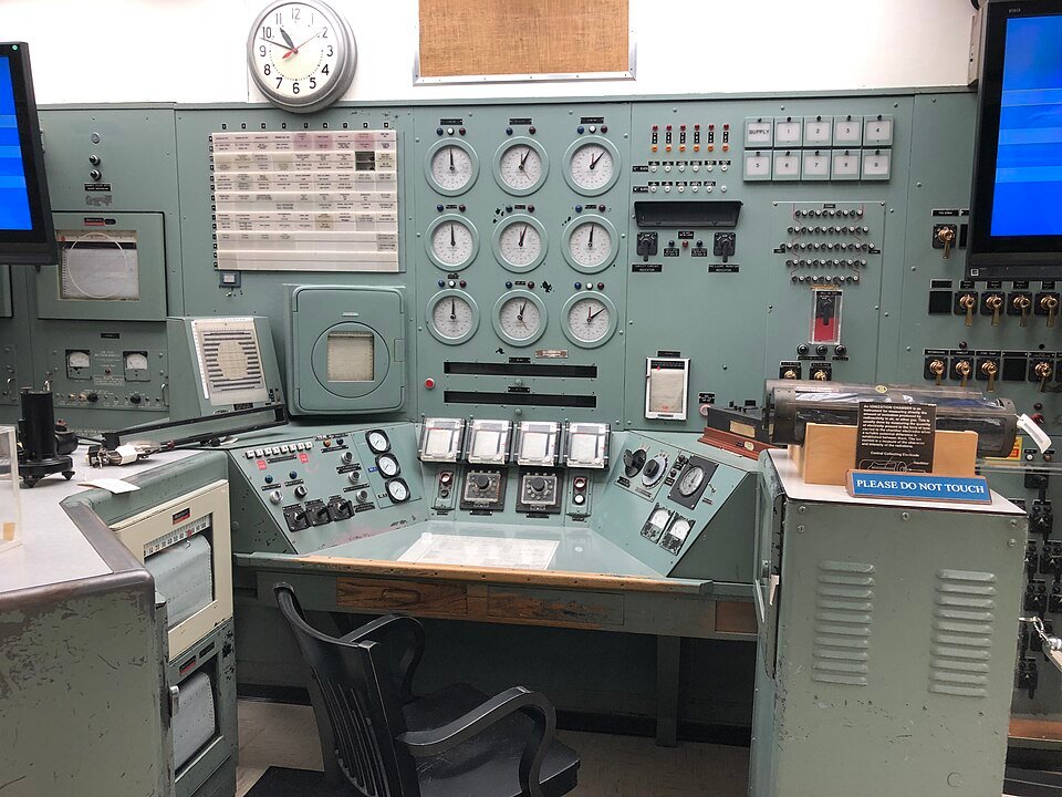 Control panel in the B Reactor control room, 2018